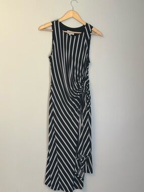 VTG Robbie Bee Sleeveless Black and White Striped Tie-Waist Midi Dress Size M